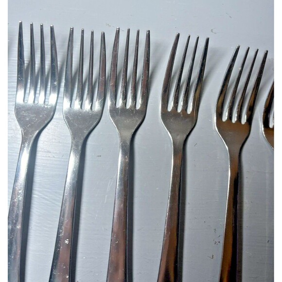 Chrome Stainless Steel Malaysia Flatware Set of 8 Dinner Forks - Picture 7 of 16